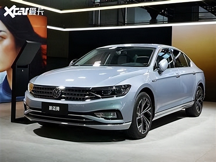 买车油耗多少合适怎么才算省油,买车是安全重要还是省油重要