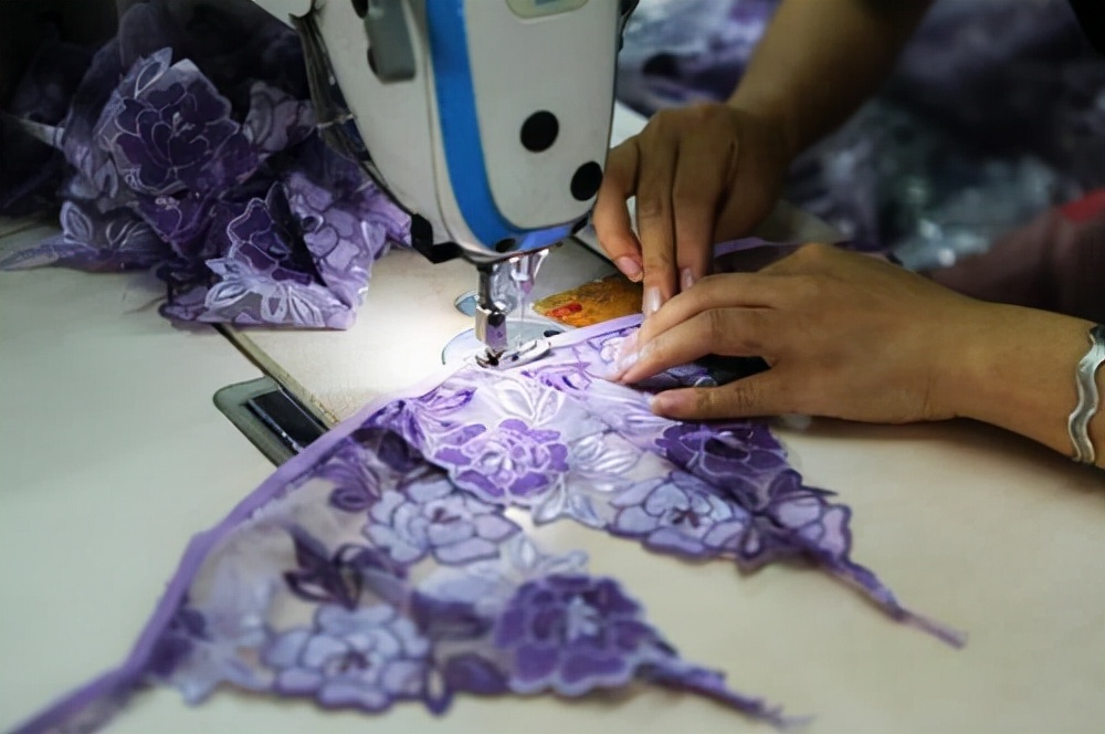 90后卖内衣赚3亿,90后内衣创业