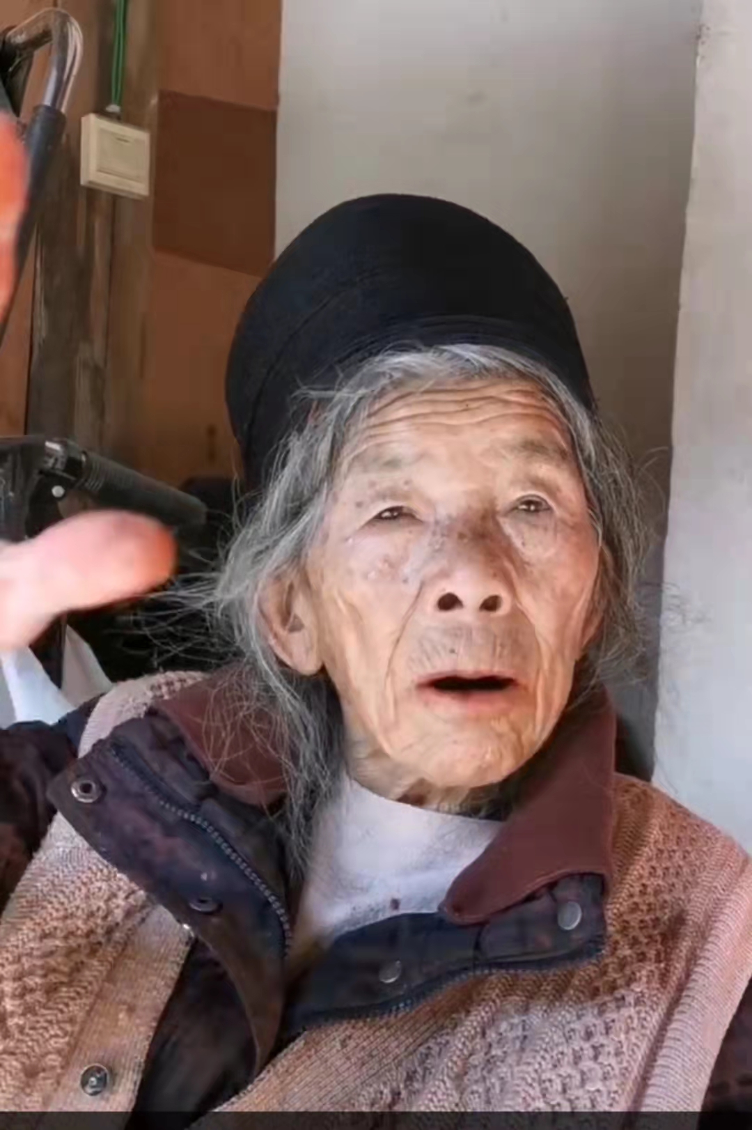 偷水，包饭，送母亲去西方极乐世界