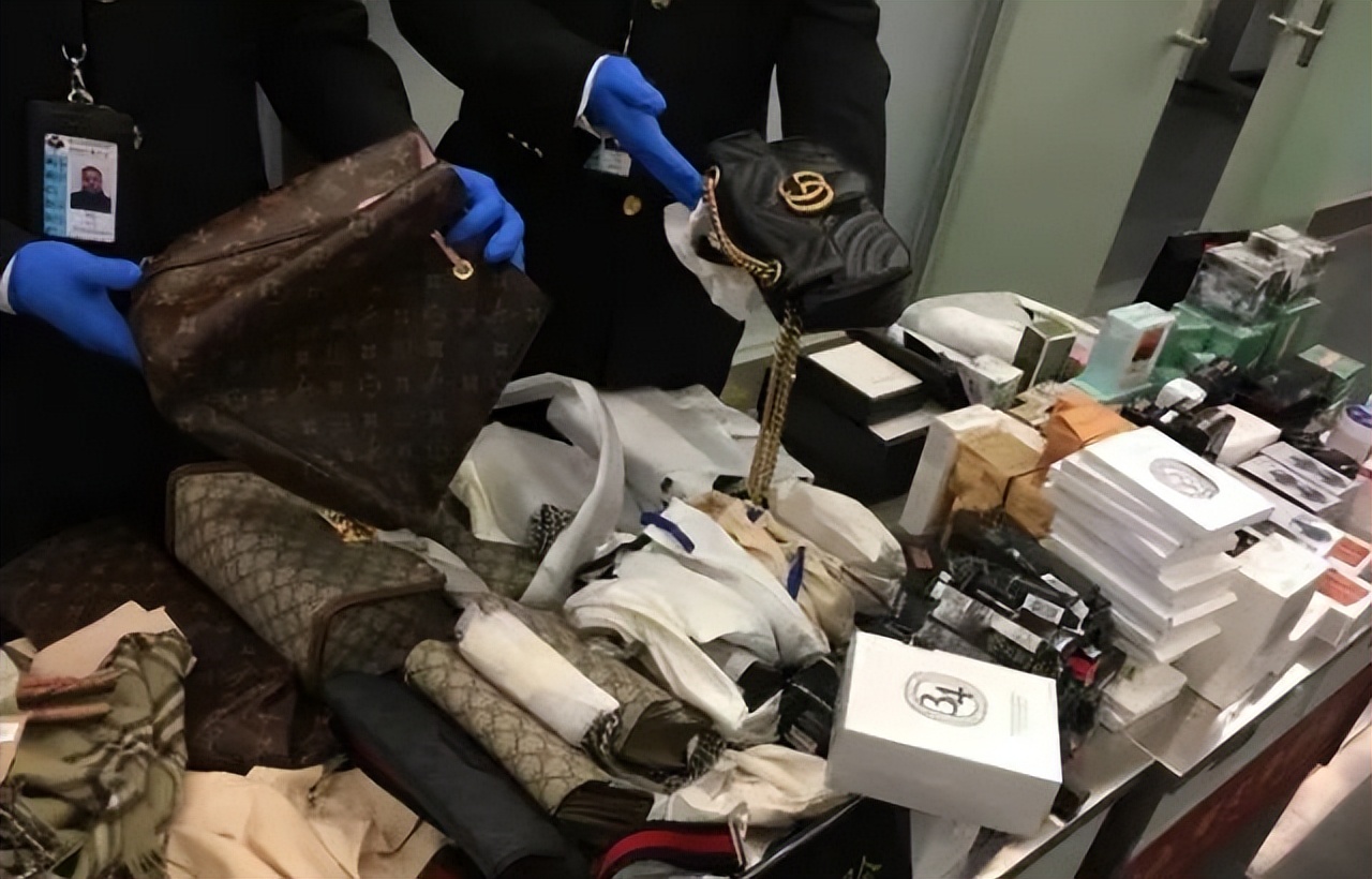 留学生回国被海关查验,留学生进美国海关被清查