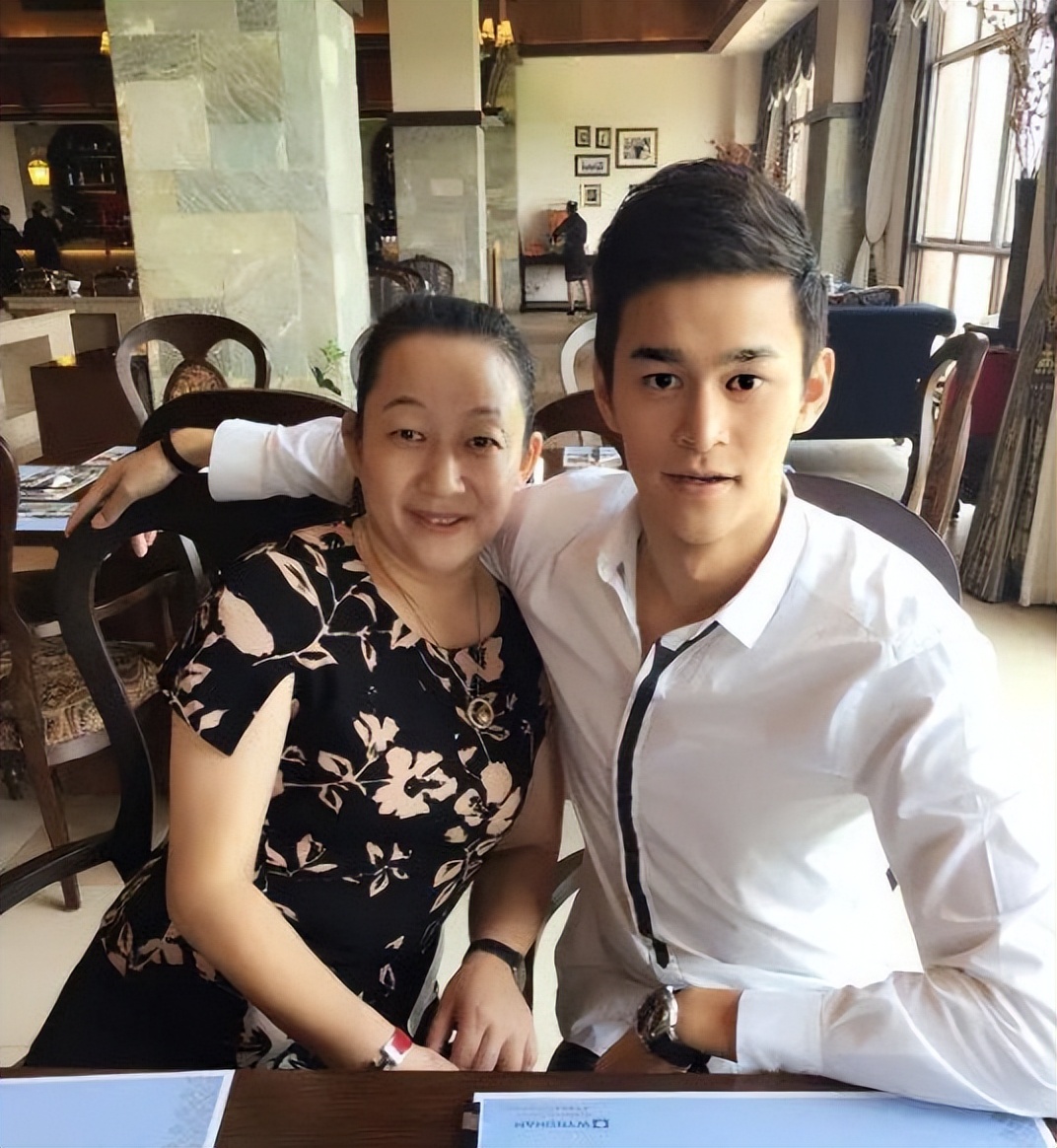 从世界冠军到百冠,从世界冠军到无球可打