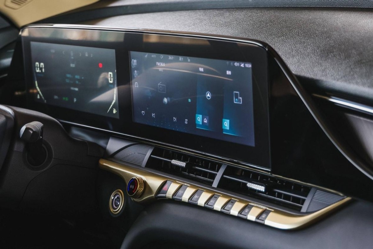 捷达和奔腾b50哪个更值得入手,捷达vs5和奔腾t55哪个值得入手