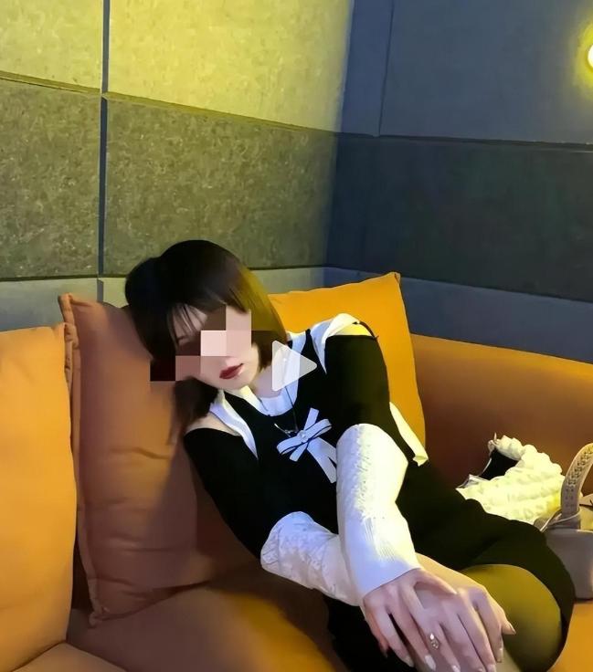 藏不住了！长沙私人影院被曝无底线：亲嘴、摸胸，女大学生随便挑