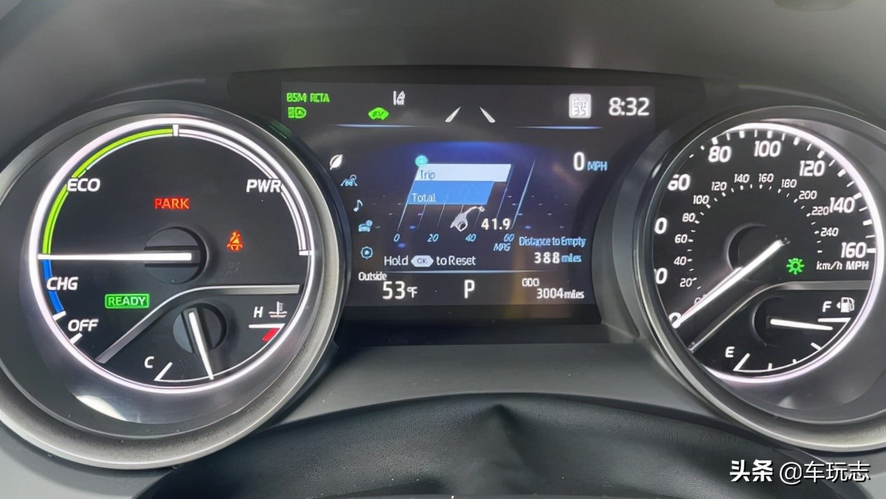 2024款凯美瑞2.5g豪华版混合动力,2022年凯美瑞2.0g豪华版