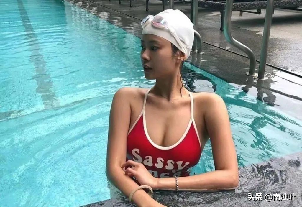 头发稀疏有什么办法让头发变浓密,头发自然卷又稀疏秃头怎么办