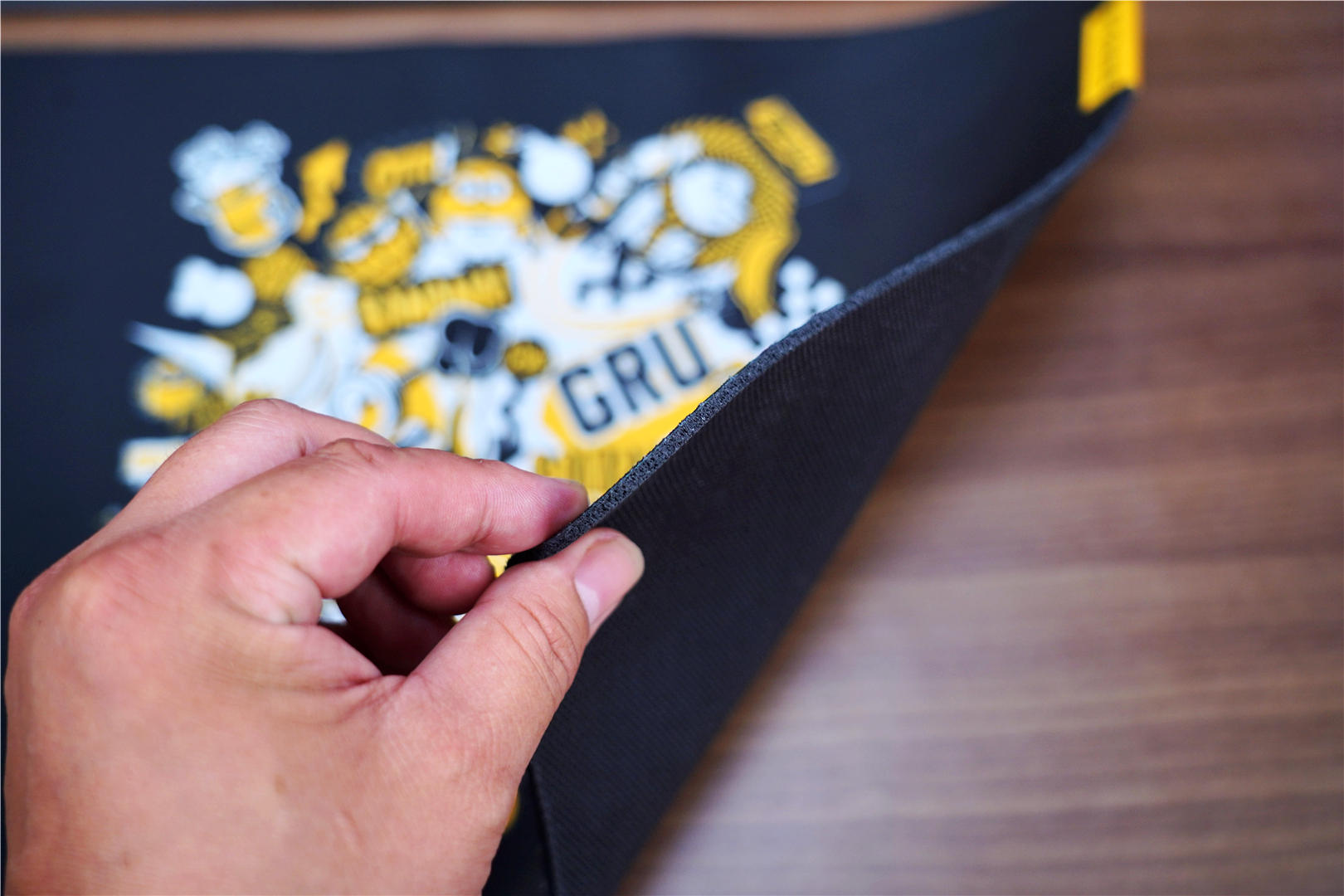 雷蛇黑寡妇小黄人联名,雷蛇小黄人什么时候发布的