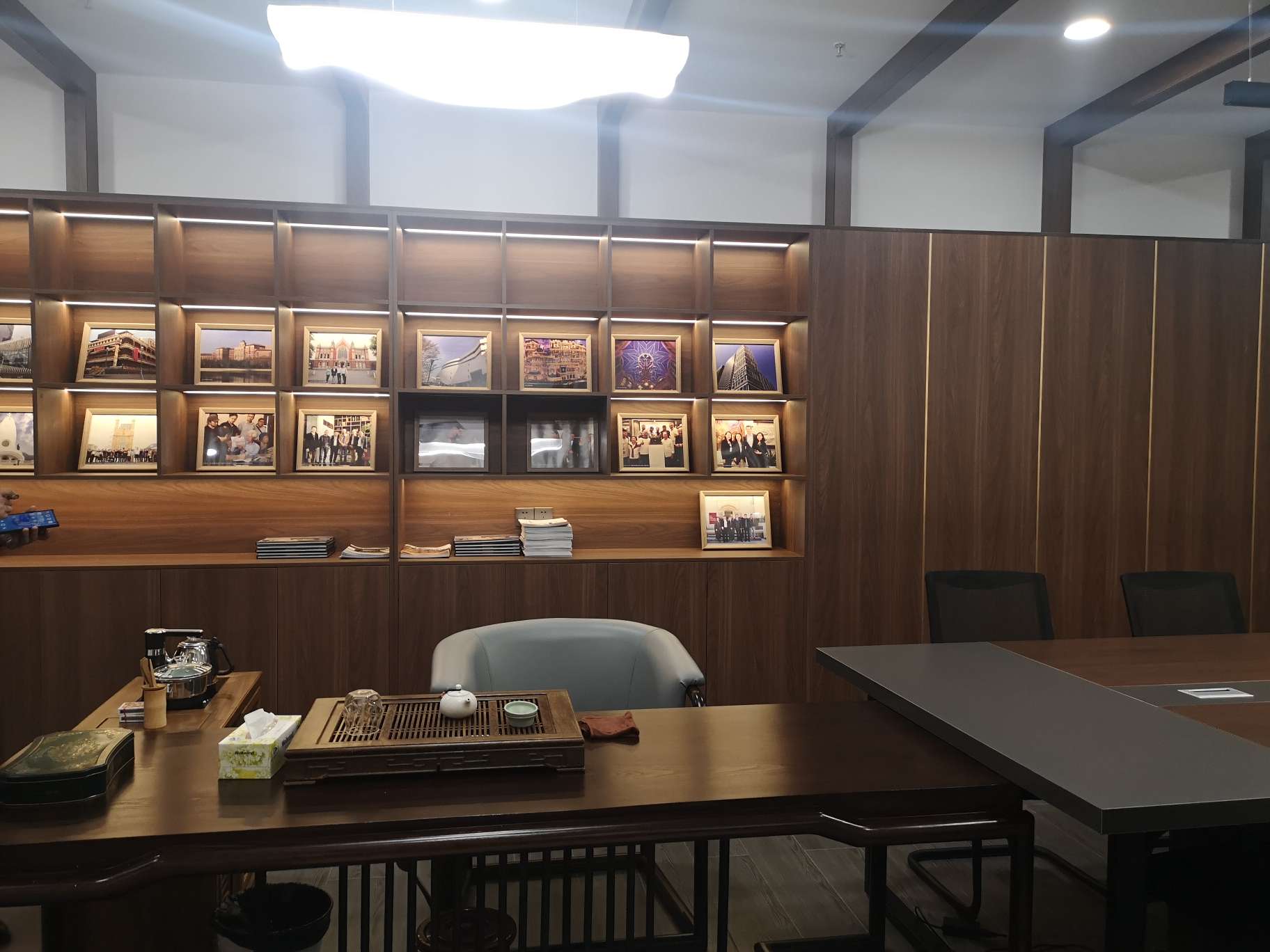 鍗氬＋鑼堕闂ㄧエ,鍗氬＋鑼堕