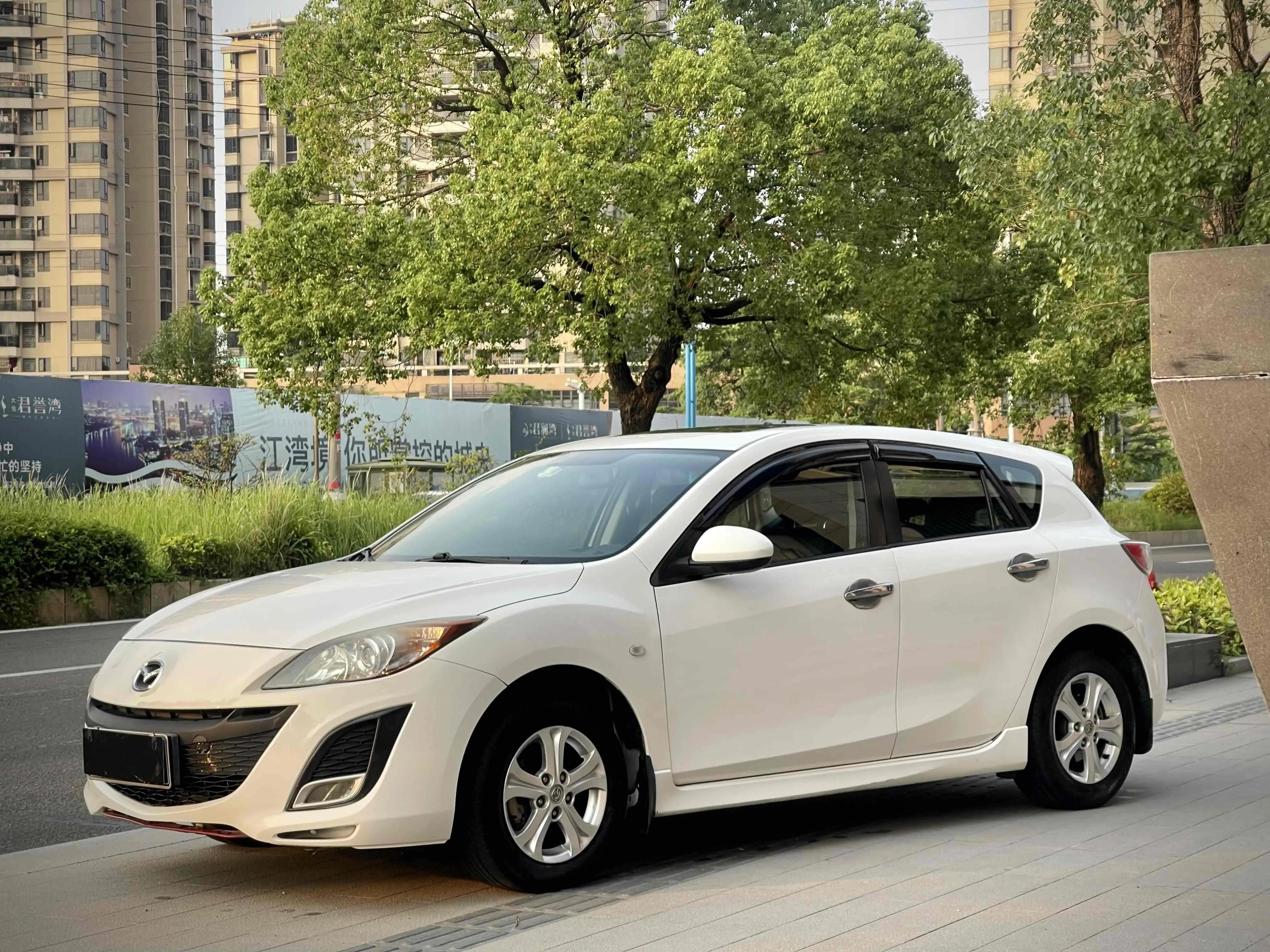 马自达3星骋11款图片,马自达3星骋两厢2012款1.6自动