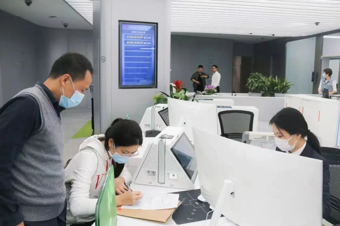 奋力勇攀高峰,奋力新跨越勇攀新高峰