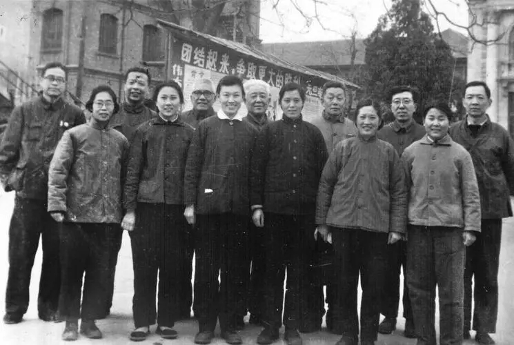 49年，北京1200名风尘女住*养院教**，皮肤溃烂发狂，检查发现不简单