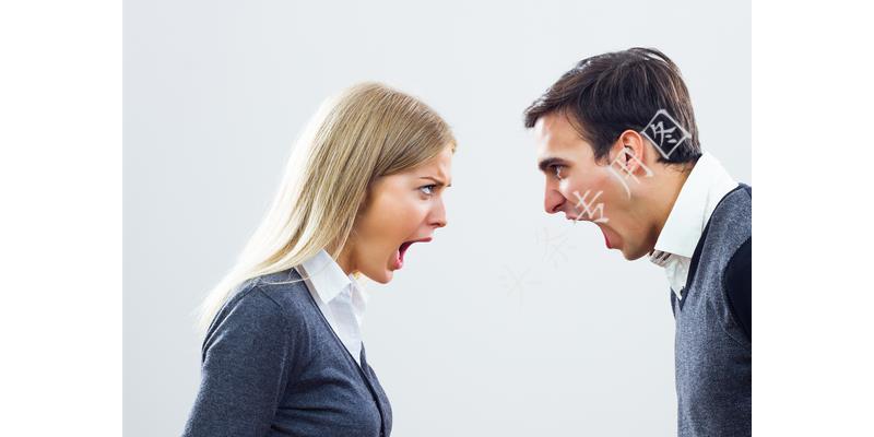 90后女孩哭诉：在大学和黑人处了3年对象，再无人愿意和我交往了