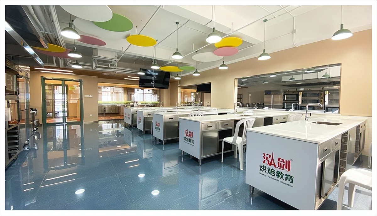 女生学甜点,女士学甜点