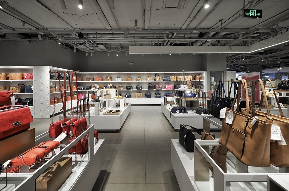 高端消费回流，中国成全球最大奢侈品市场，唯品会销量暴涨3倍