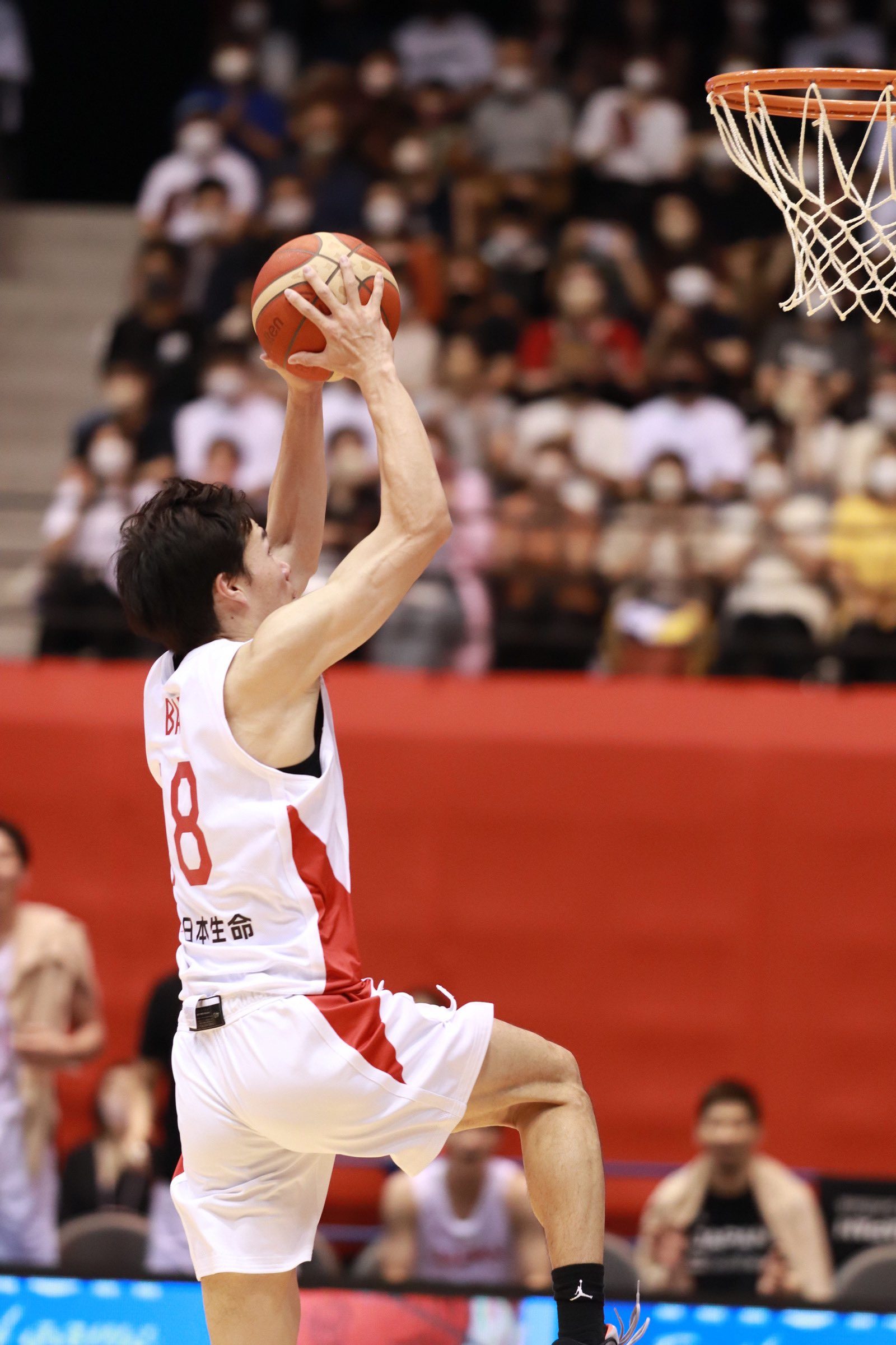 伊朗大胜日本12分取三连胜,日本3:0大胜伊朗挺进决赛你怎么看