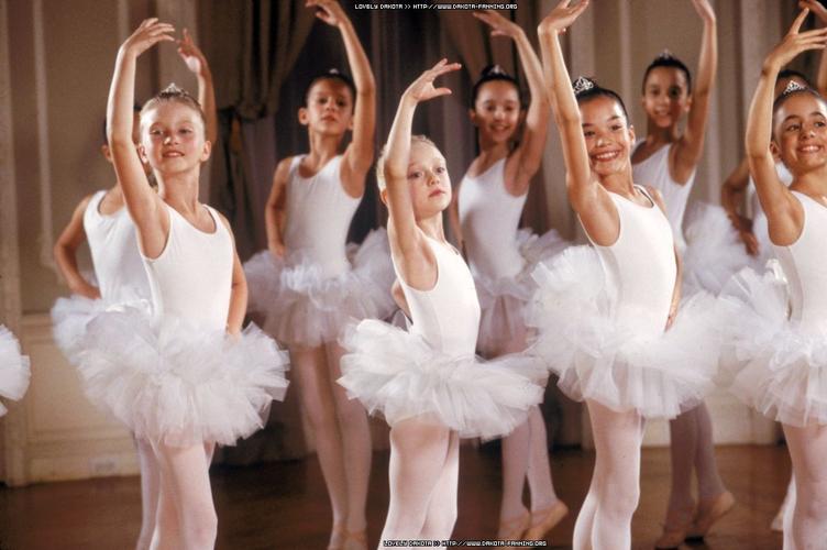 女性力量的喜剧抒发：以“麻辣宝贝”为例