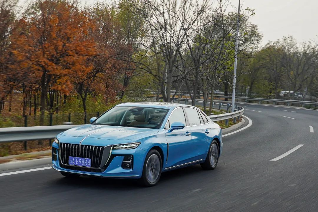 红旗h51.5t顶配混动多少钱,红旗h5油电混动售价多少钱