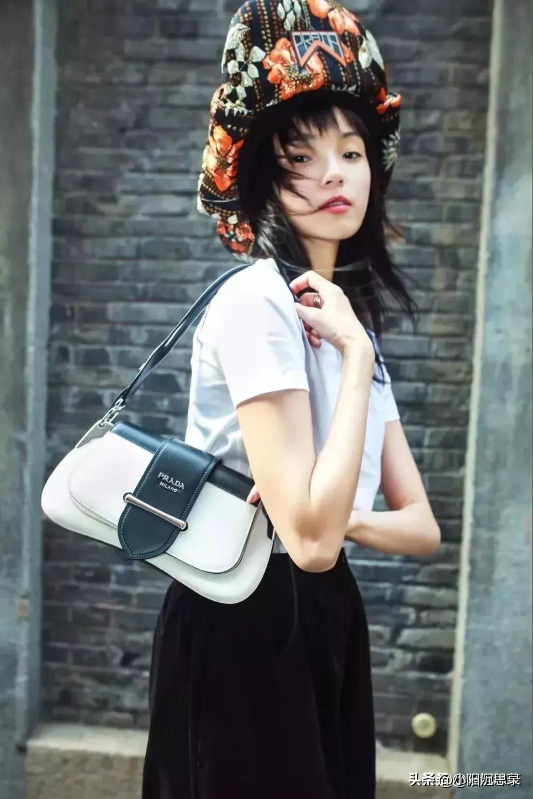 香奈儿迪奥联名包包,最近流行的迪奥包包