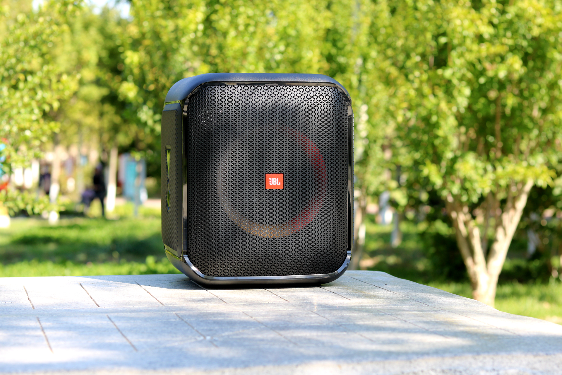 JBLpartybox音响户外实测,JBLPARTYBOX户外音响