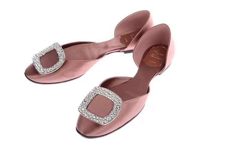 你穿的鞋子决定你的圈子,你穿的鞋或许透露你是什么样的人