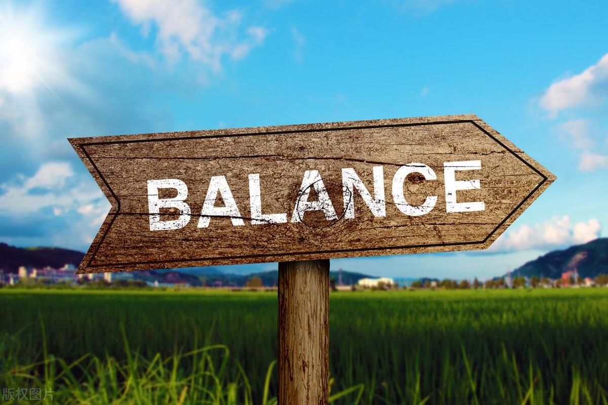 应届生如何选择第一份工作,从毕业到置业怎么选择