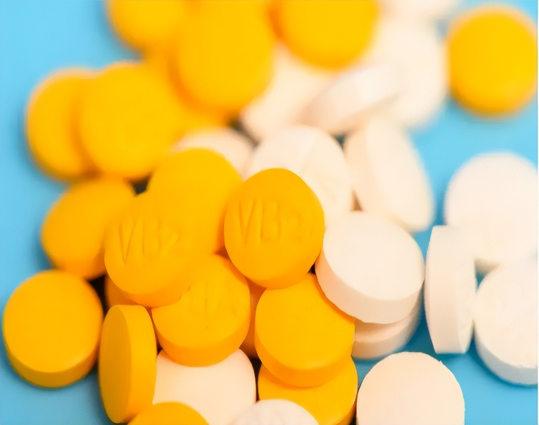 排尿很黄、异味很大？身体向你暗示的这5件事，可能与疾病有关