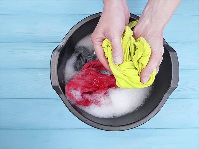 掉色衣服怎么洗不掉色,掉色衣服怎么恢复本色