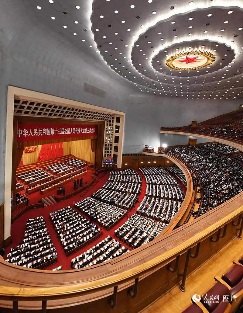 从台湾厅到蔡省三，从重庆谈判到临终驻足，周恩来让人肃然起敬