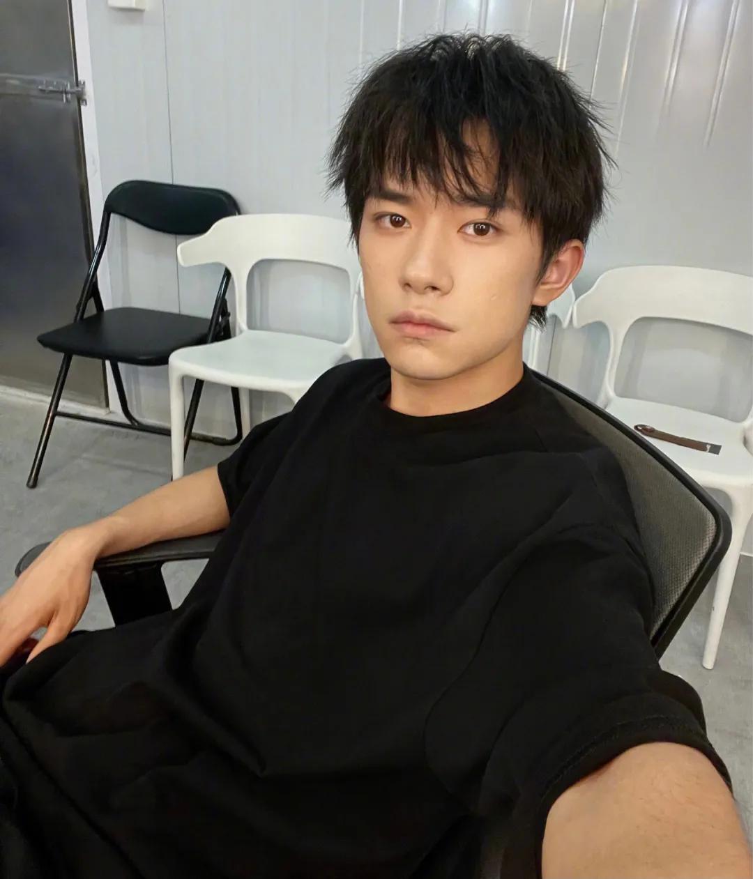 易烊千玺和谷爱凌的妈妈,谷爱凌妈妈怎样培养女儿天赋