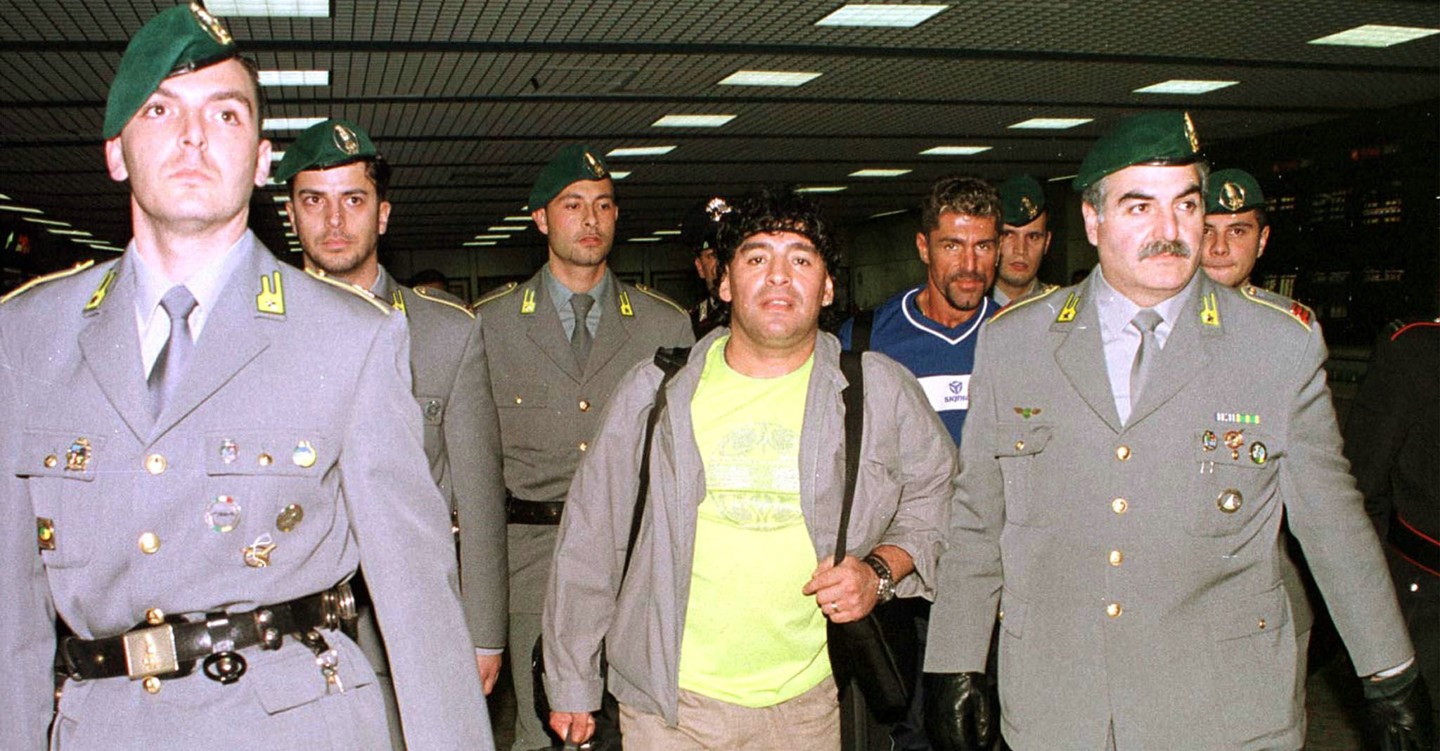 马拉多纳加盟足球队,马拉多纳加盟的足球俱乐部