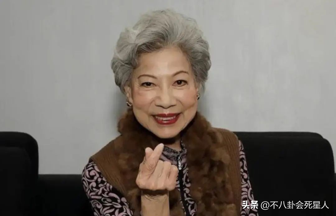 娱乐圈晚节不保的六位老戏骨,80位已逝香港明星