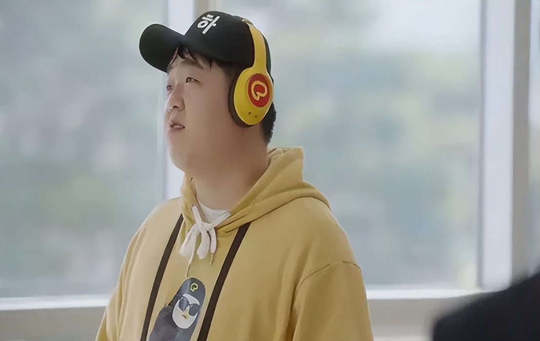 一张深圳肯德基*拍偷**照火上热搜，我顿悟了成年人最高级的善良