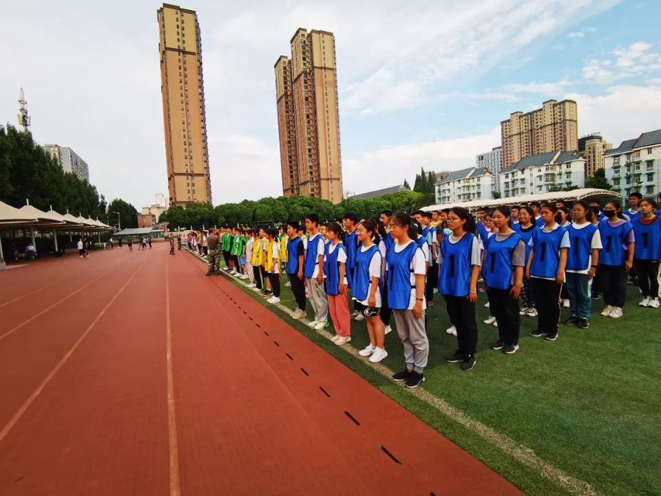 合肥国防教育进校园,我县小学开展国防教育进校园活动