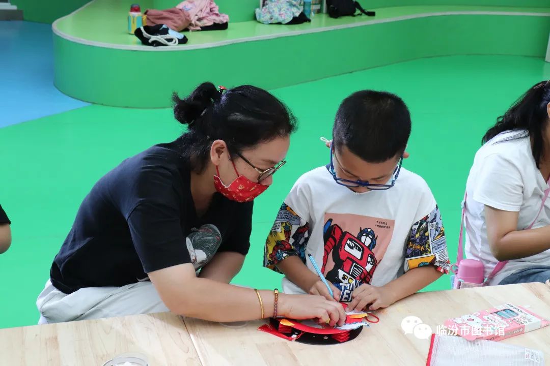 图书馆庆元旦绘本故事大赛,图书馆绘本故事简报