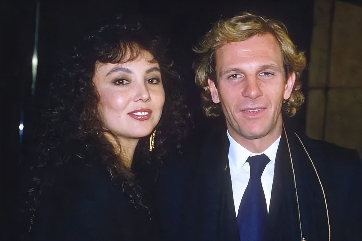 那位曾靓绝时尚圈、串起欧洲上流社会的超模为何落魄至此……