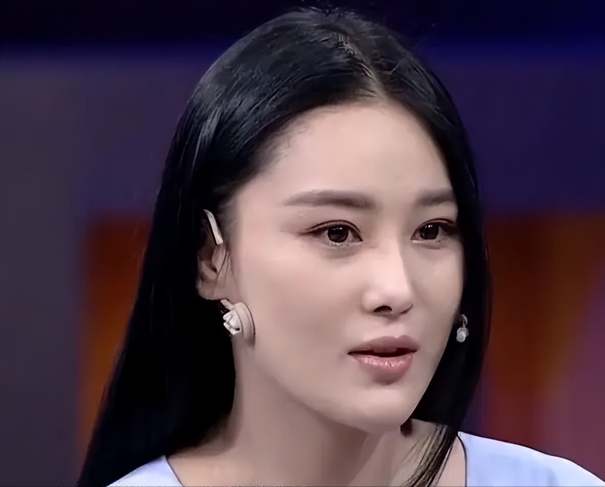 黑料女王的逆袭凶手,张馨予何捷早期照片