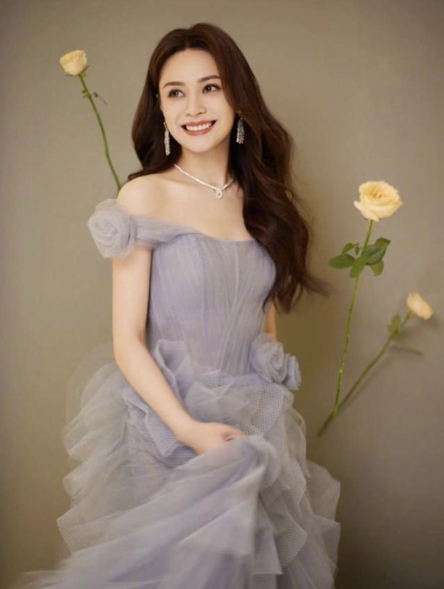 关晓彤于文文同框,于文文和关晓彤同框