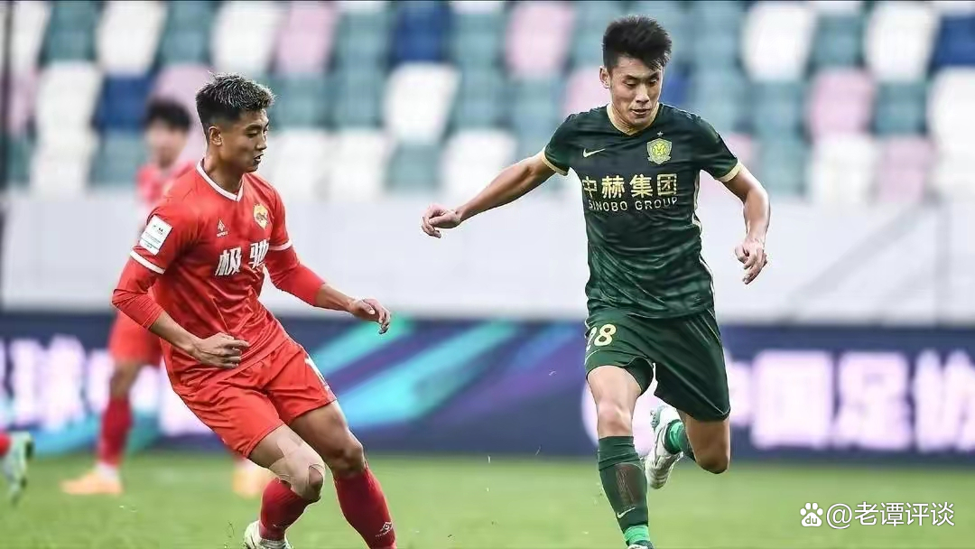 何必嘲讽一场鸡肋杯赛？或许更应该为草根足球的“繁荣”而喝彩