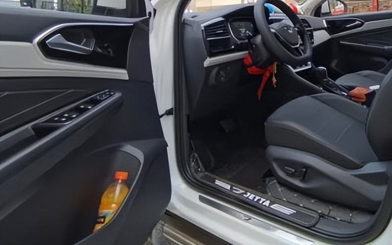 37度高温下暴晒新能源车,捷达vs7夏季隔热