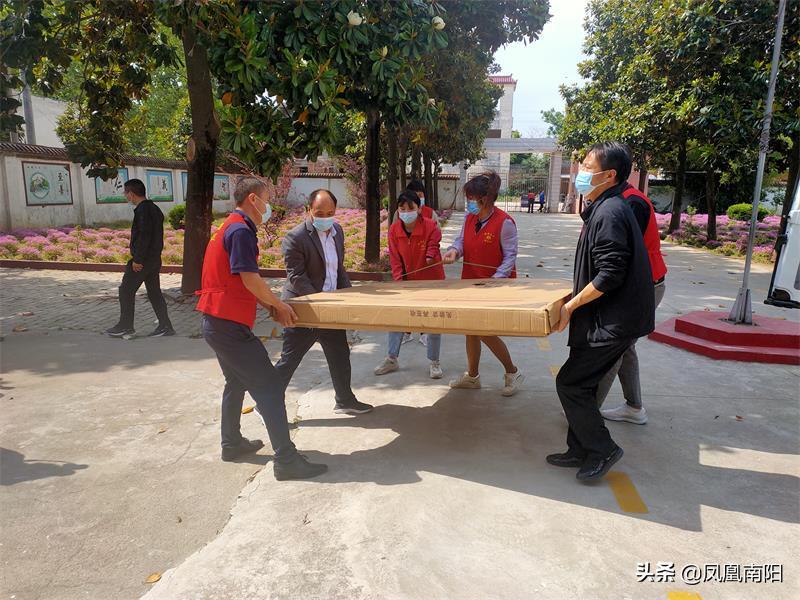 李露河南冠军,邓州残奥会冠军李露