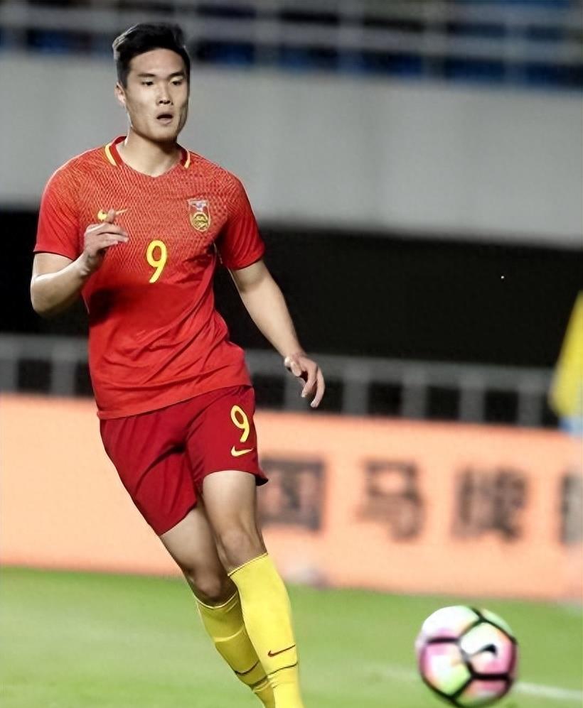 当今足坛无可争议的最顶尖的巨星,曾被寄予厚望的足坛十大失望天才