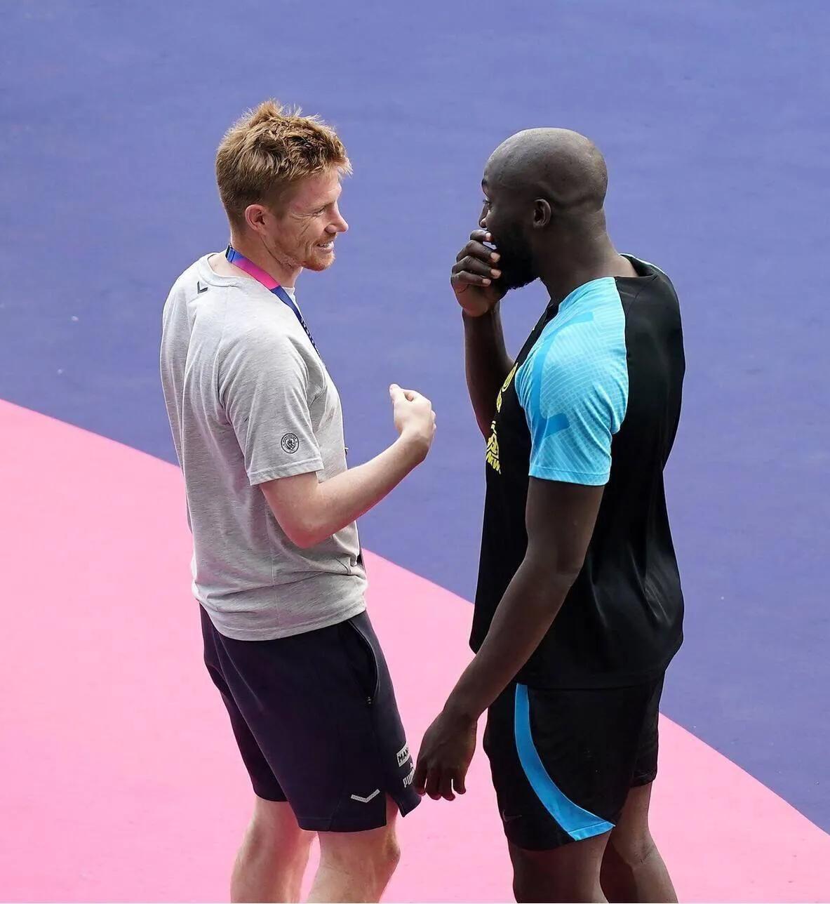 德布劳内对阵梅西,卢卡库对德布劳内