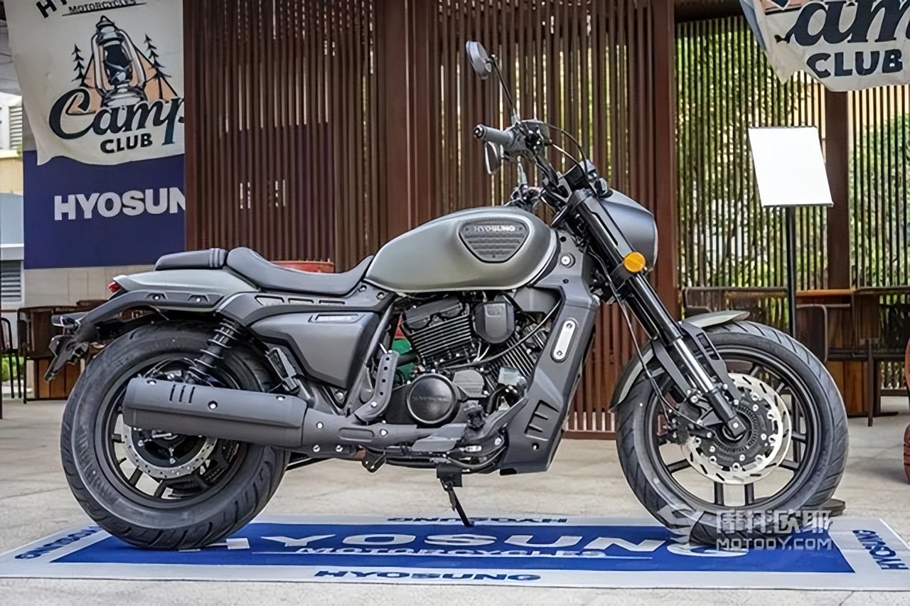 骁胜驯风300单座,骁胜驯风300座高