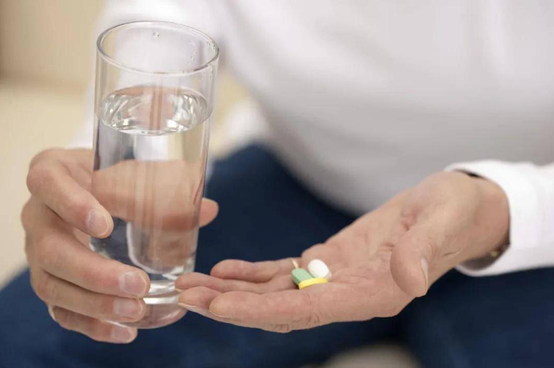 酒后头痛可以吃止痛片吗,酒后头痛多长时间能吃止痛药