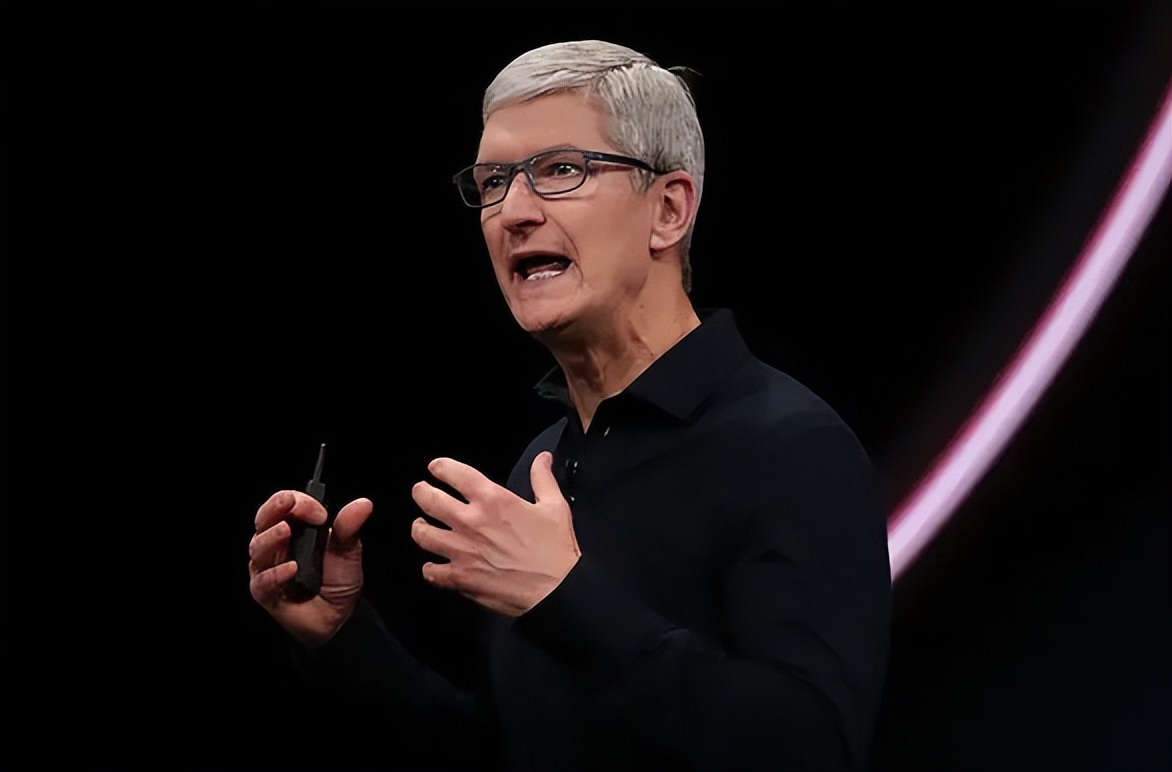 郑州富士康再招工，排队人数达3万，河南真的离不开富士康？