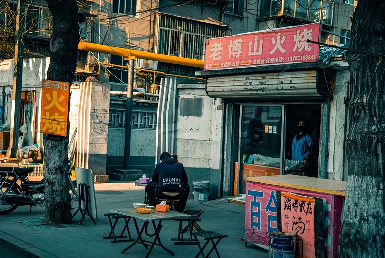 济南和青岛哪里旅游人多,青岛和济南旅游哪里人少