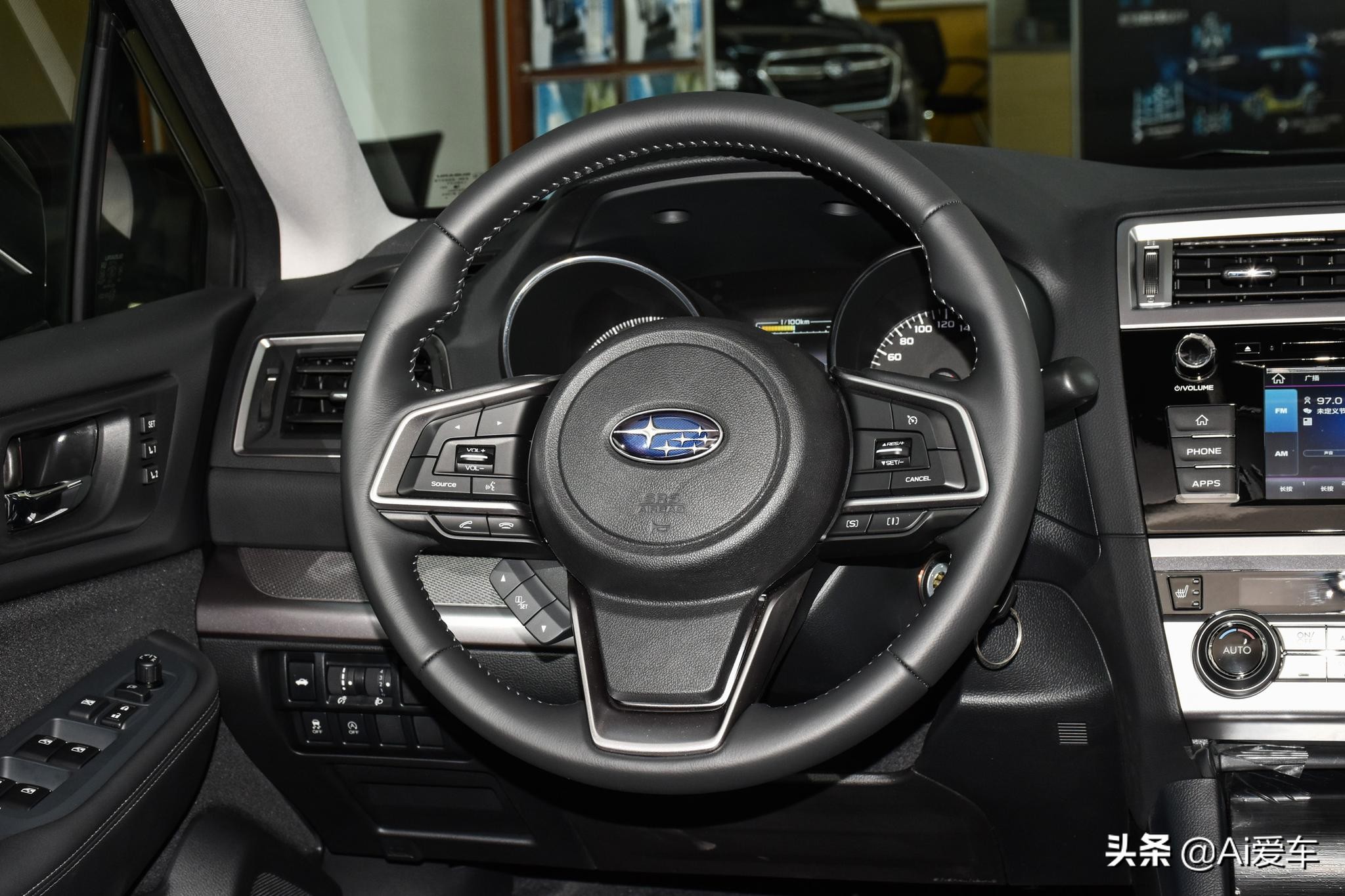 斯巴鲁力狮四驱顶配多少钱,省油性价比高的日系轿车