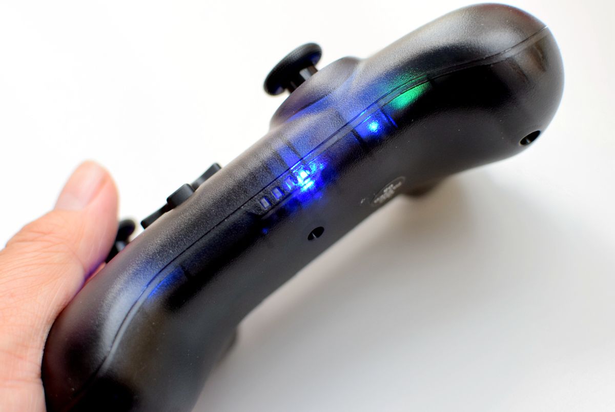 盖世小鸡t4mini,盖世小鸡t4w手柄有线测评