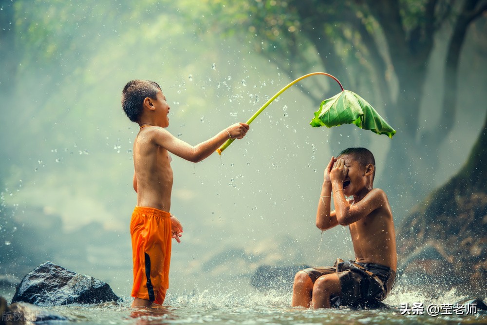 天上的街市仿写小练笔,天上的街市仿写500个字