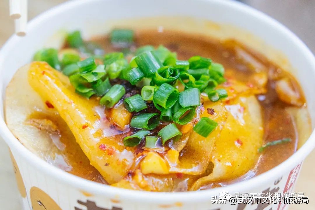 武汉这条街有多热闹,武汉这条街有500年历史