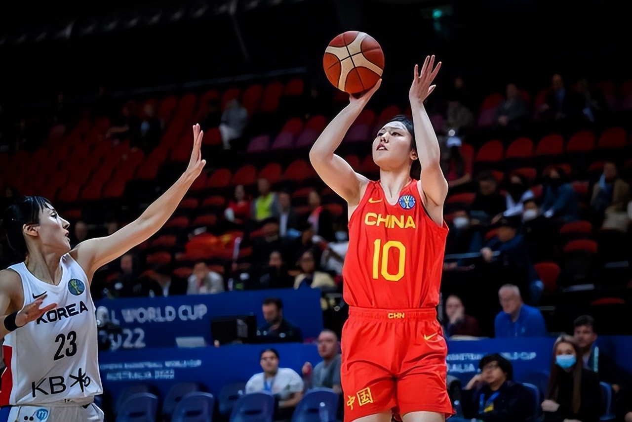 中国女篮对韩国杨力维单节16分,中国女篮47分大胜新西兰杨力维